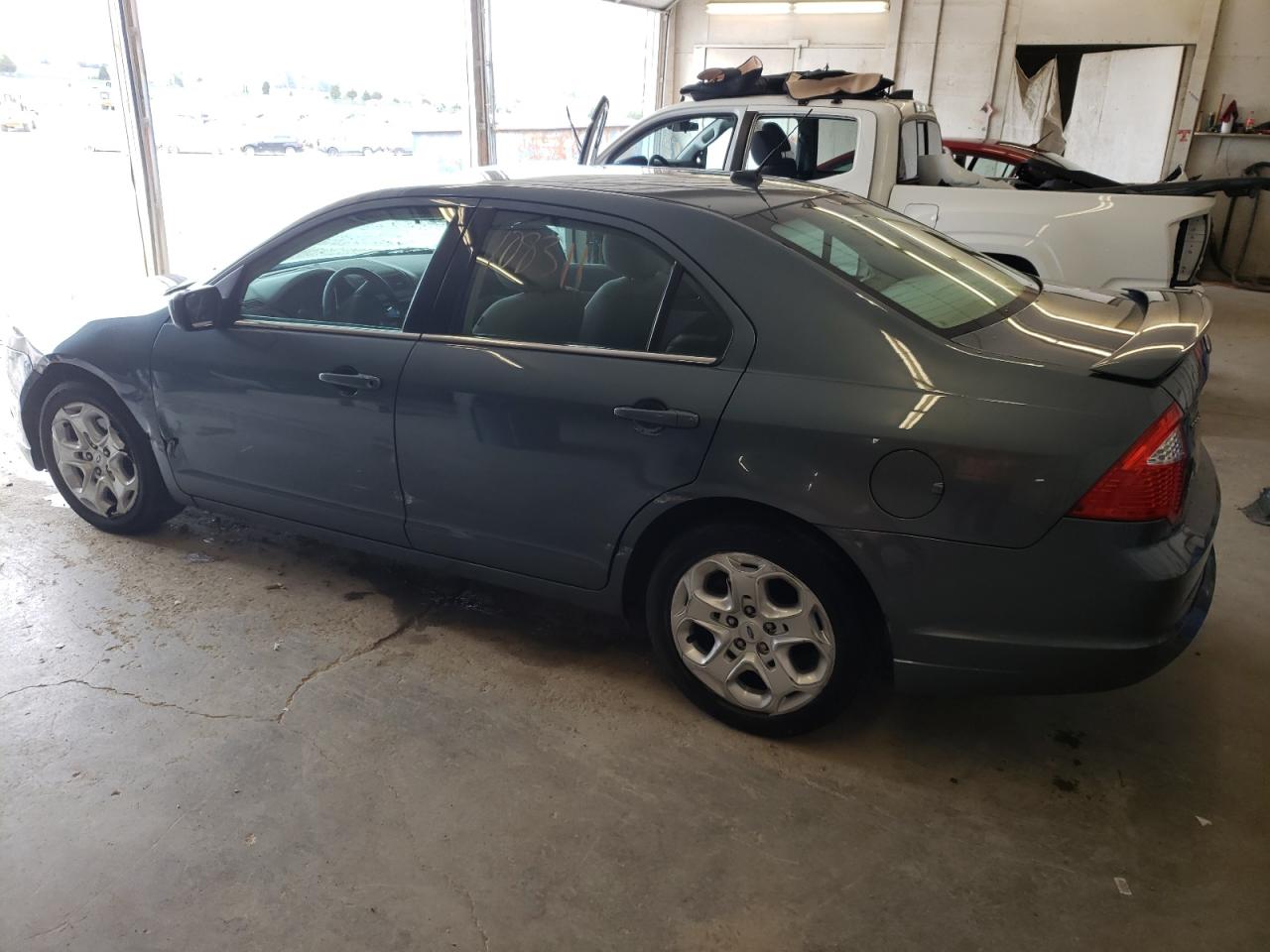 Photo 3 from auction – 2011 FORD FUSION SE with VIN 3FAHP0HA4BR102941