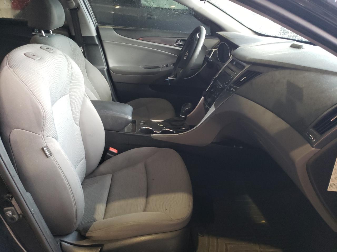 Photo 19 from auction – 2015 HYUNDAI SONATA HYB with VIN KMHEC4A41FA134956