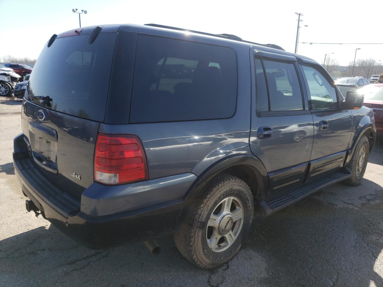 Photo 4 from auction – 2003 FORD EXPEDITION with VIN 1FMPU18L23LA46046