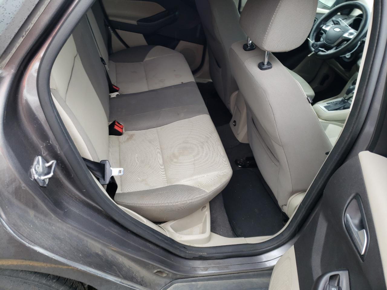 Photo 6 from auction – 2013 FORD FOCUS with VIN 1FADP3F28DL201260