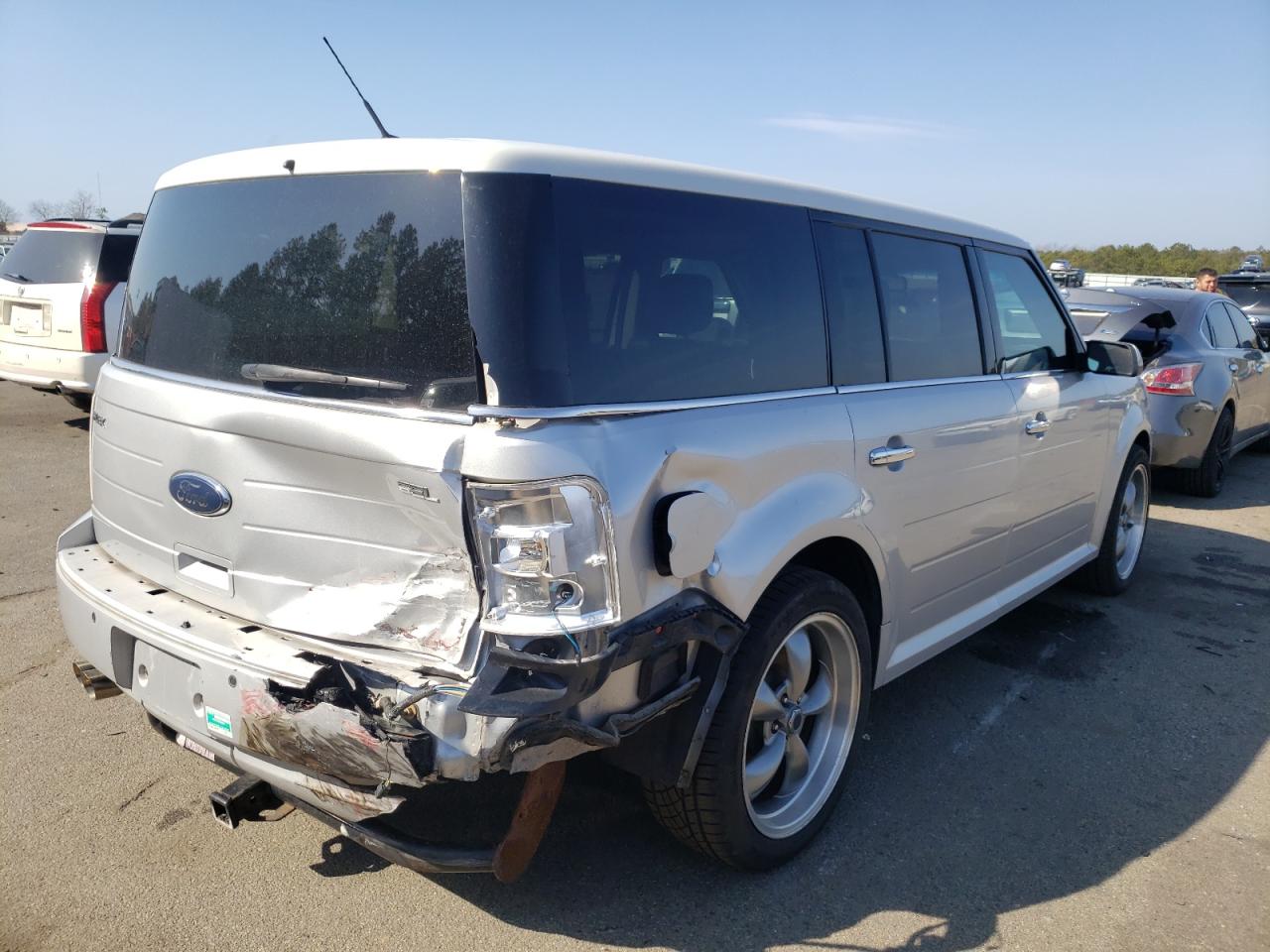 Photo 4 from auction – 2009 FORD FLEX SEL with VIN 2FMDK52C99BA02952