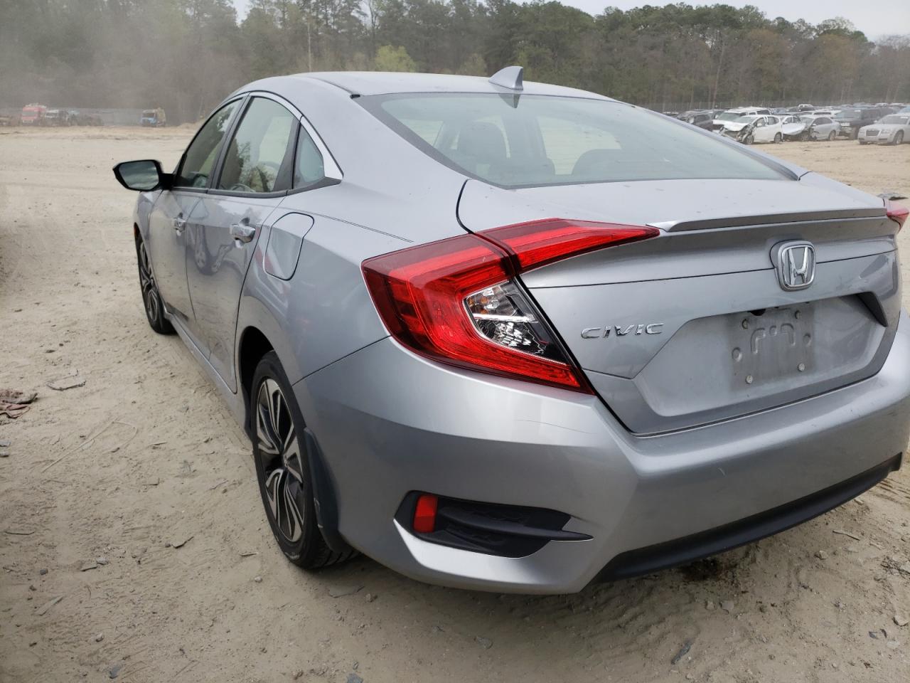 Photo 3 from auction – 2018 HONDA CIVIC EX with VIN JHMFC1F36JX021516