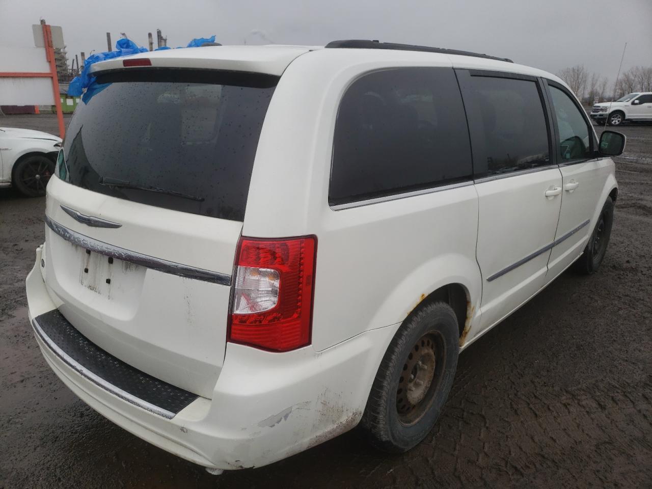 Photo 4 from auction – 2011 CHRYSLER TOWN & COU with VIN 2A4RR5DG4BR772876