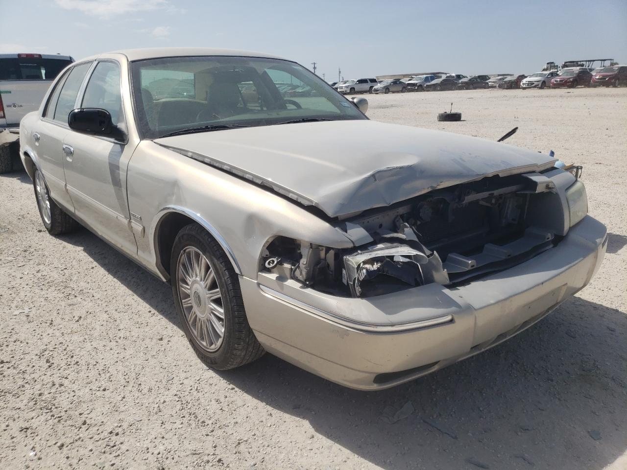 MERCURY GRAND MARQ 2010 with VIN 2MEBM7FV3AX614115 - Photo from auction
