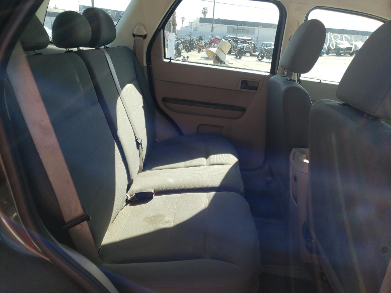 Photo 6 from auction – 2009 FORD ESCAPE XLS with VIN 1FMCU027X9KB93752