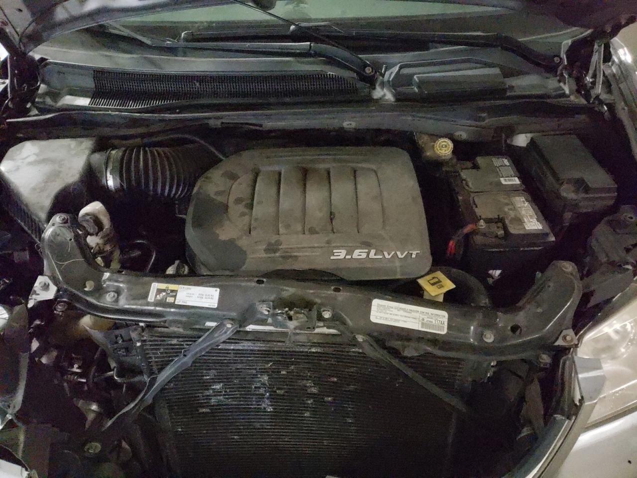 Photo 7 from auction – 2013 CHRYSLER TOWN & COU with VIN 2C4RC1BGXDR657933