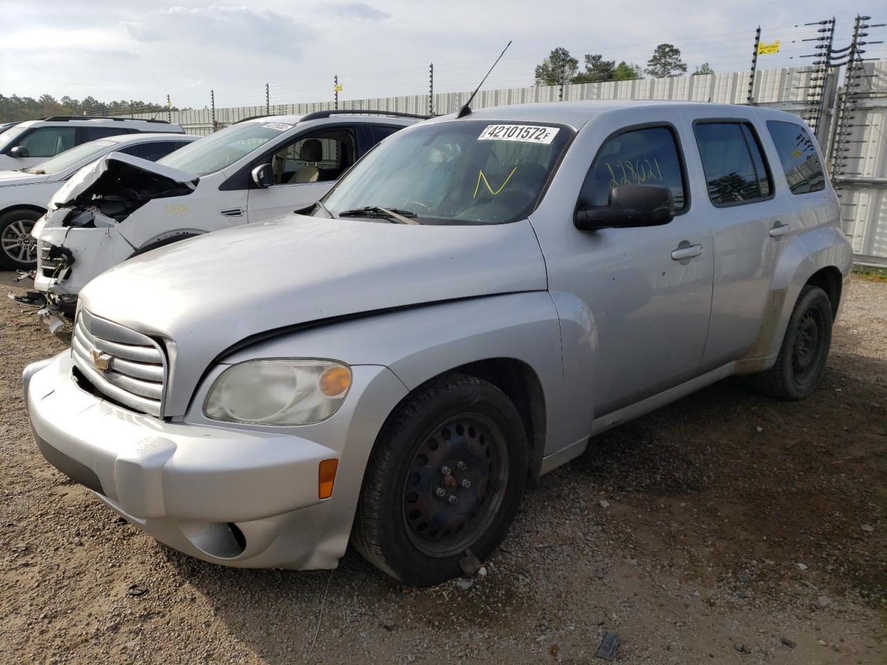 Photo 2 from auction – 2011 CHEVROLET HHR LS with VIN 3GNBAAFW0BS644897