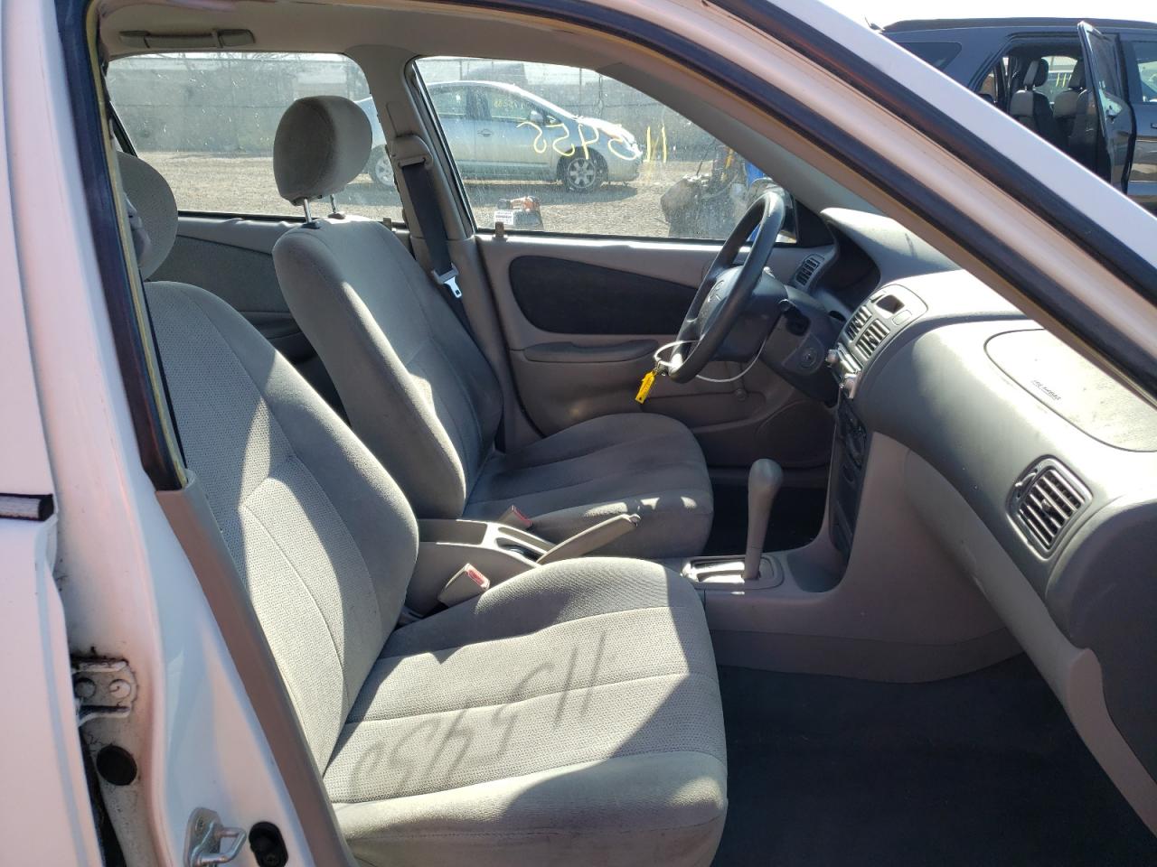 Photo 5 from auction – 2001 TOYOTA COROLLA CE with VIN 1NXBR12E41Z451404