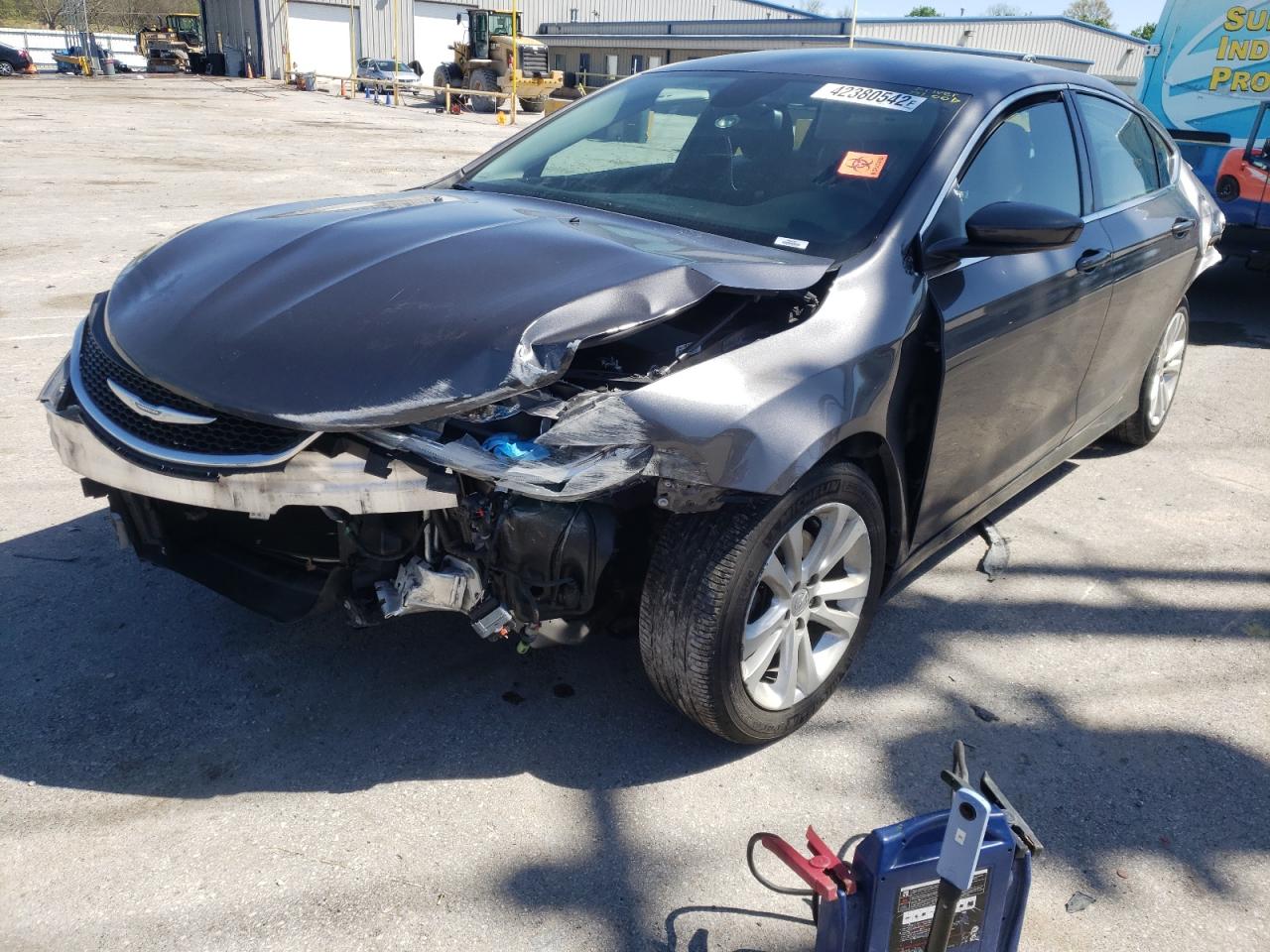 Photo 2 from auction – 2016 CHRYSLER 200 LIMITE with VIN 1C3CCCAB4GN152192