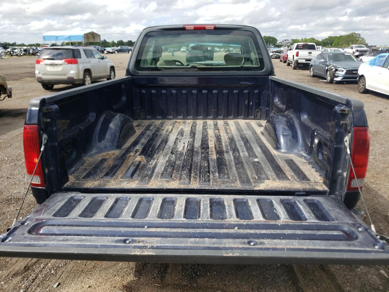 Photo 9 from auction – 2004 FORD F-150 HERI with VIN 2FTRX17224CA05912