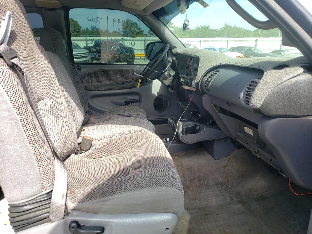 Photo 5 from auction – 2001 DODGE RAM 2500 with VIN 3B7KF23651G209296