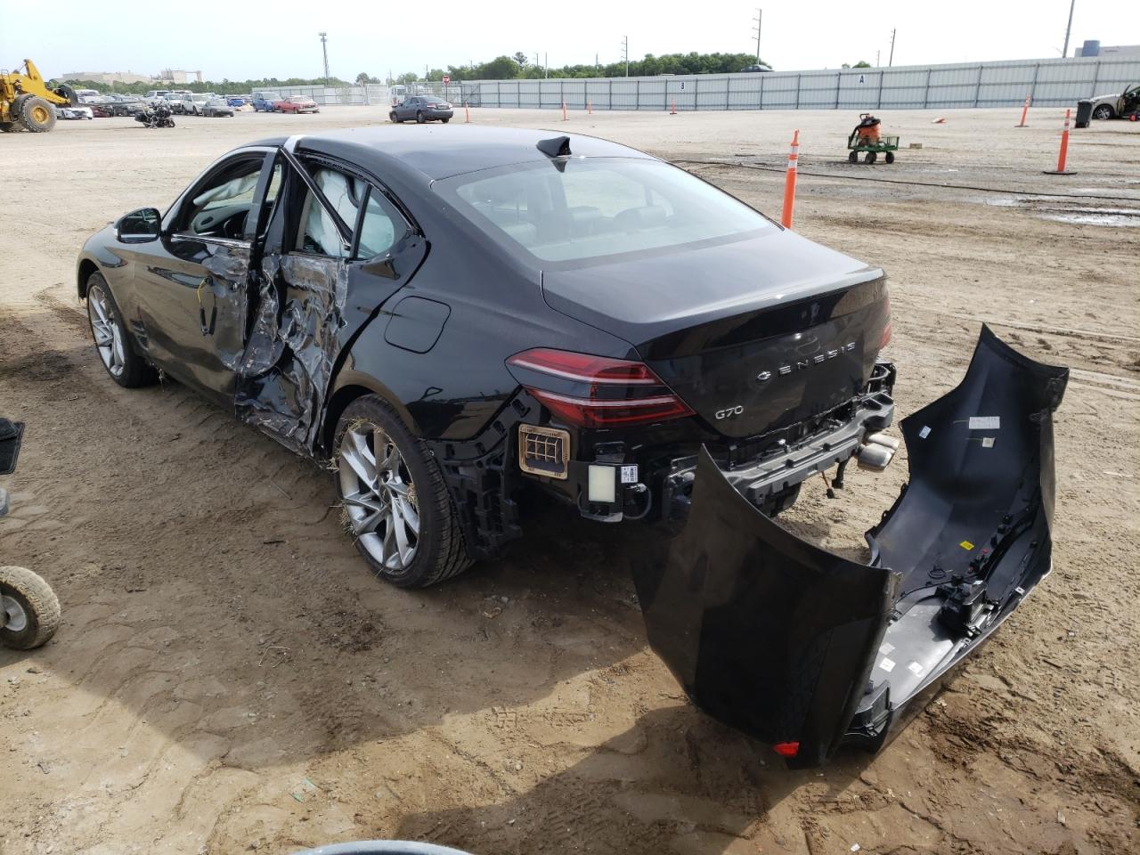 Photo 3 from auction – 2022 GENESIS G70 BASE with VIN KMTG34TA1NU092867