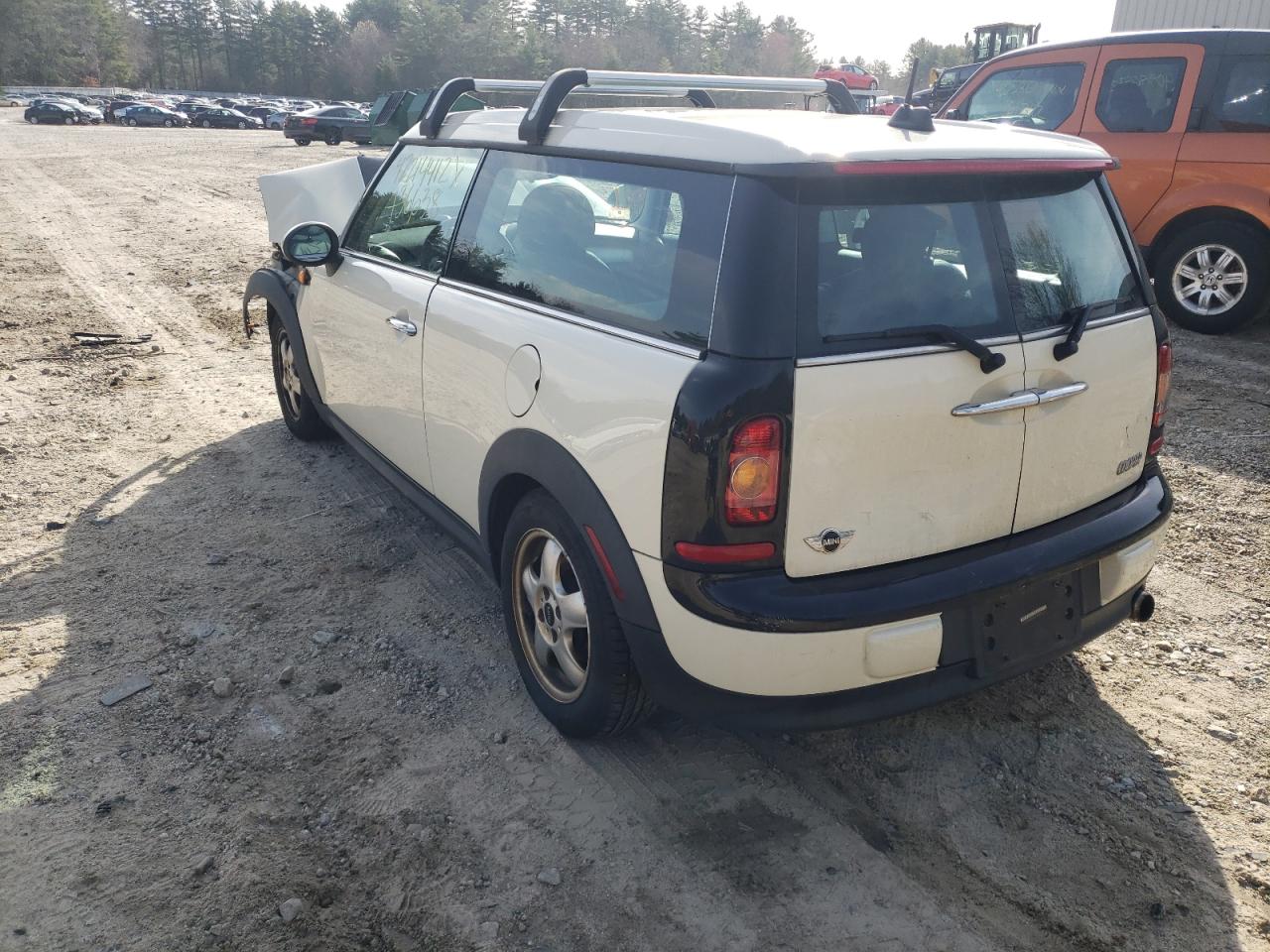 Фото 3 с аукциона – 2009 MINI COOPER CLU с VIN WMWML33579TN69129