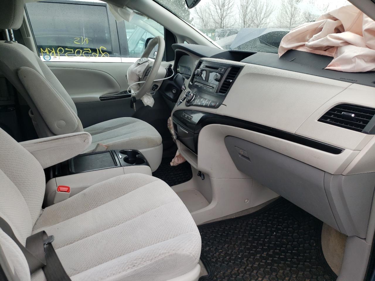 Photo 5 from auction – 2013 TOYOTA SIENNA LE with VIN 5TDKK3DC9DS350061