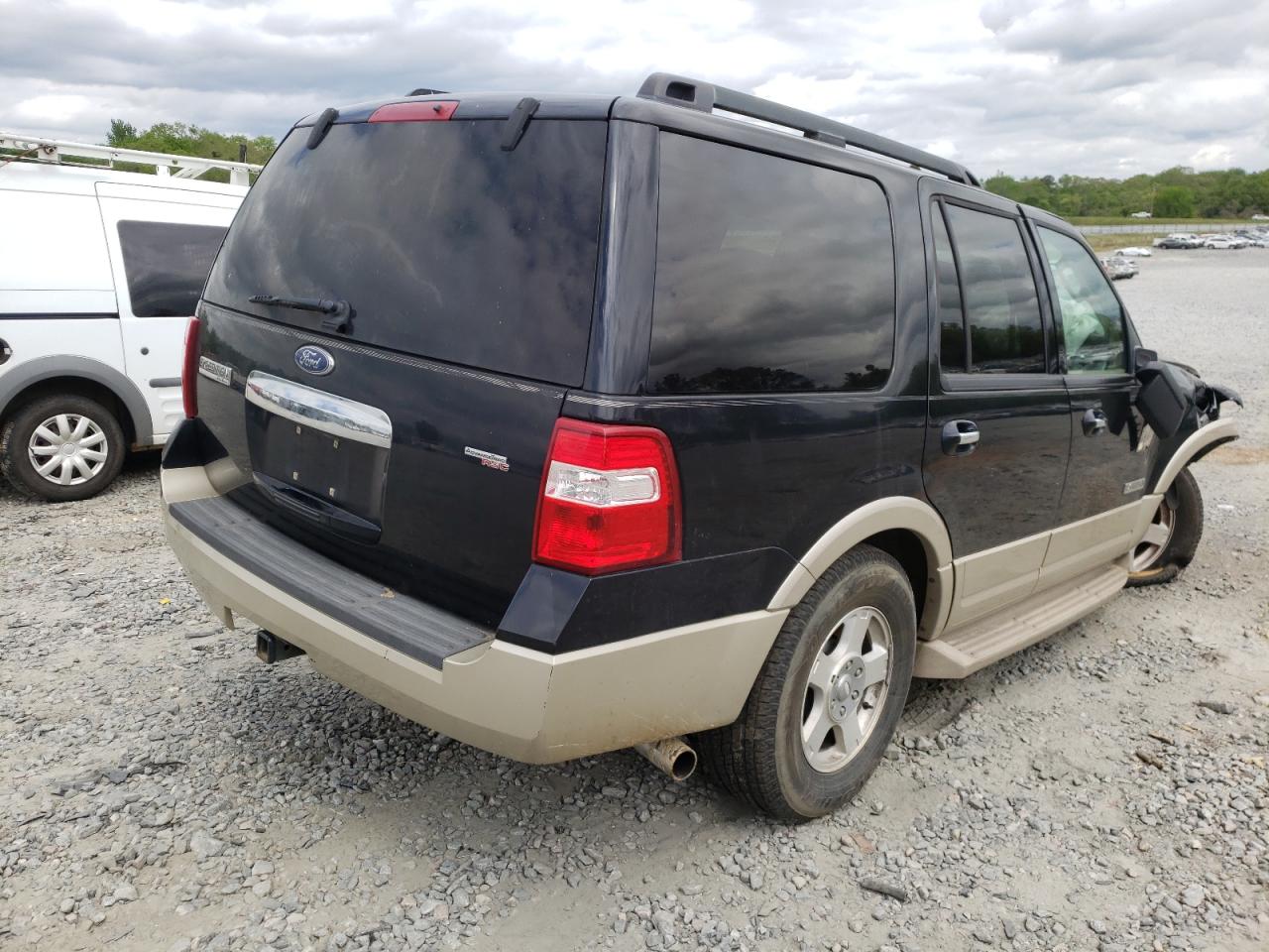 Photo 4 from auction – 2007 FORD EXPEDITION with VIN 1FMFU17527LA82355