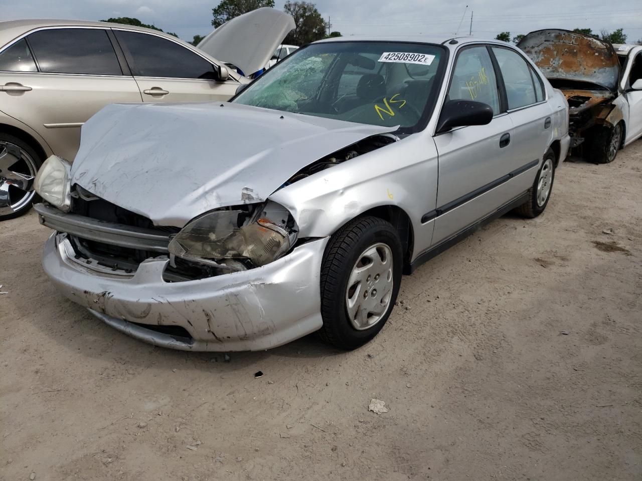 Photo 2 from auction – 1997 HONDA CIVIC with VIN 2HGEJ667XVH545010