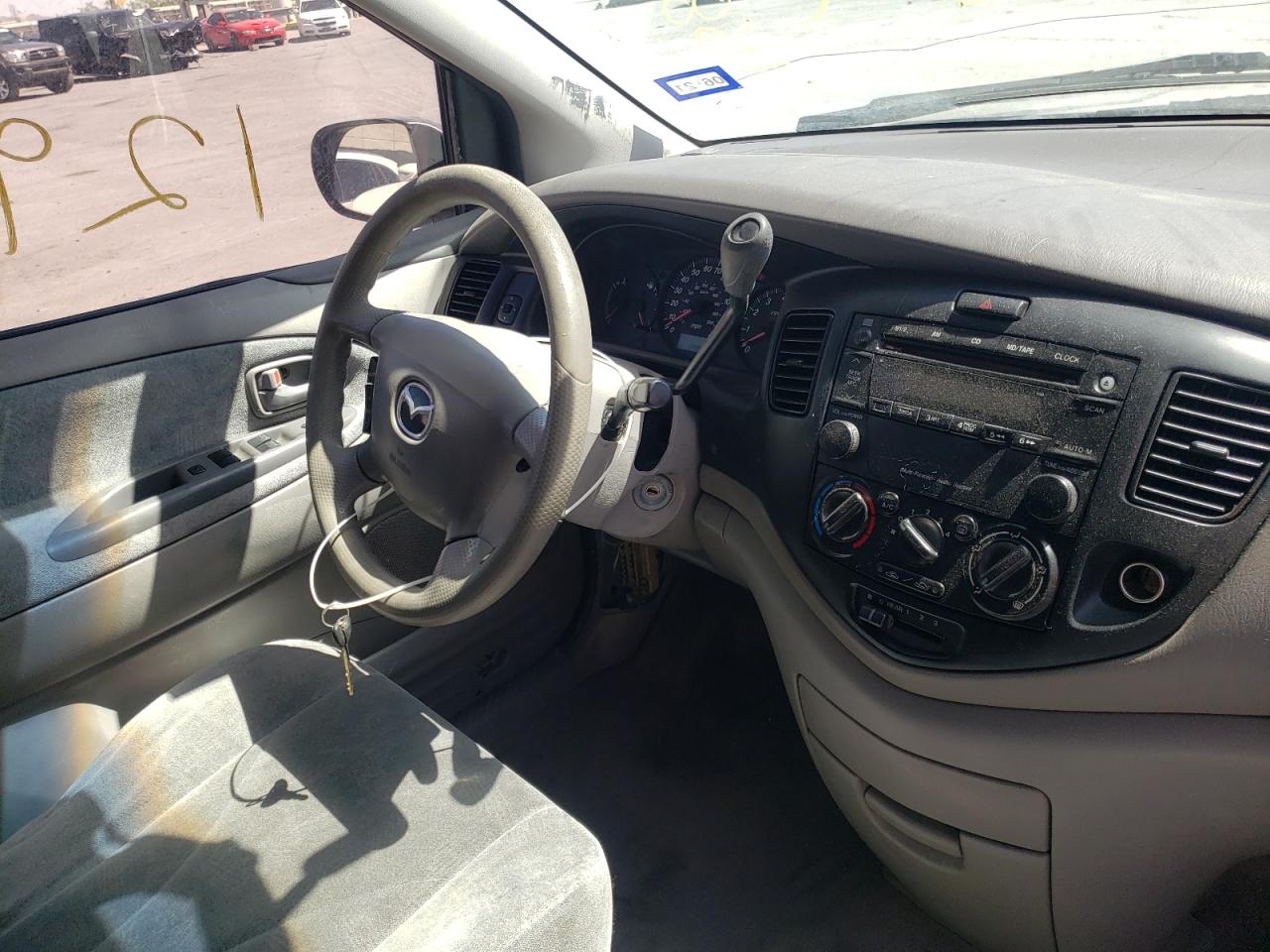 Photo 9 from auction – 2003 MAZDA MPV WAGON with VIN JM3LW28AX30364653
