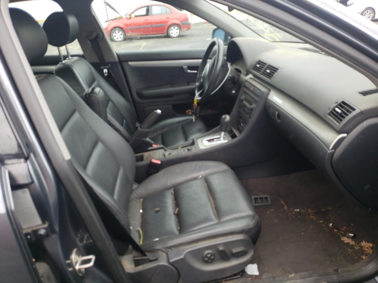 Photo 5 from auction – 2004 AUDI A4 3.0 QUA with VIN WAULT68E94A182706