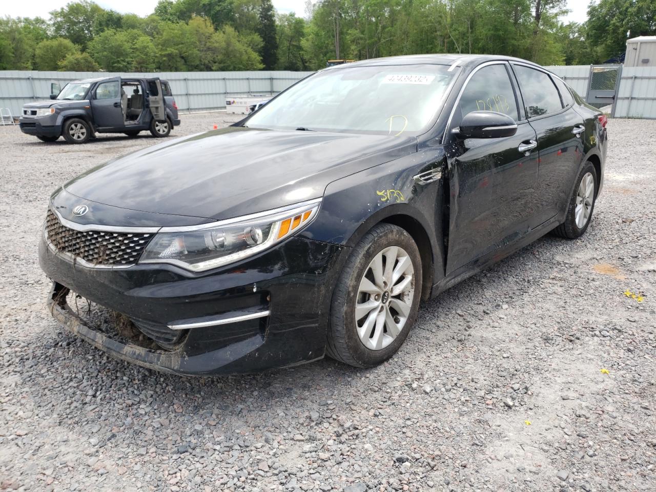 Photo 2 from auction – 2018 KIA OPTIMA EX with VIN 5XXGU4L3XJG256291