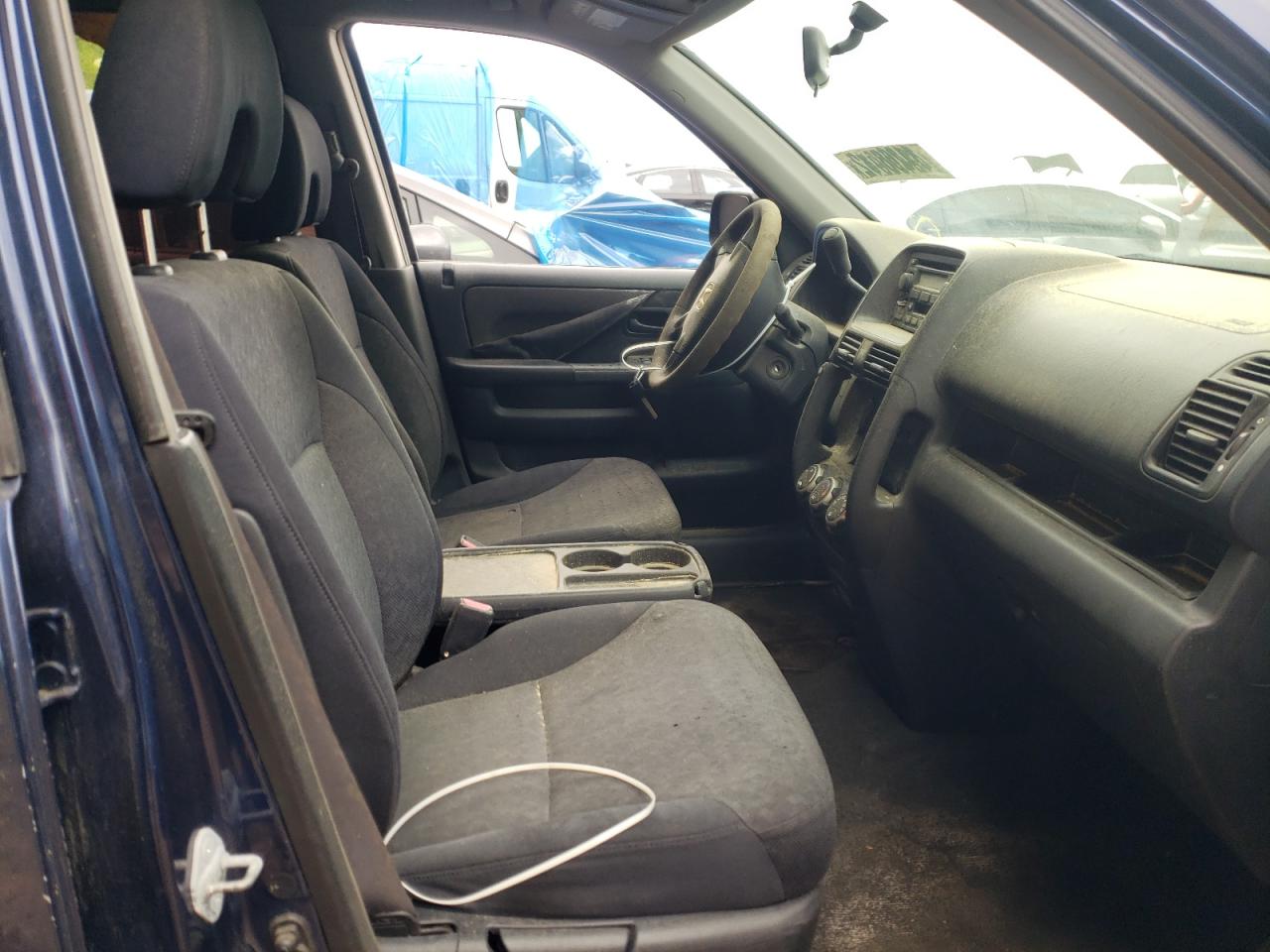 Photo 5 from auction – 2005 HONDA CR-V LX with VIN SHSRD68585U302362