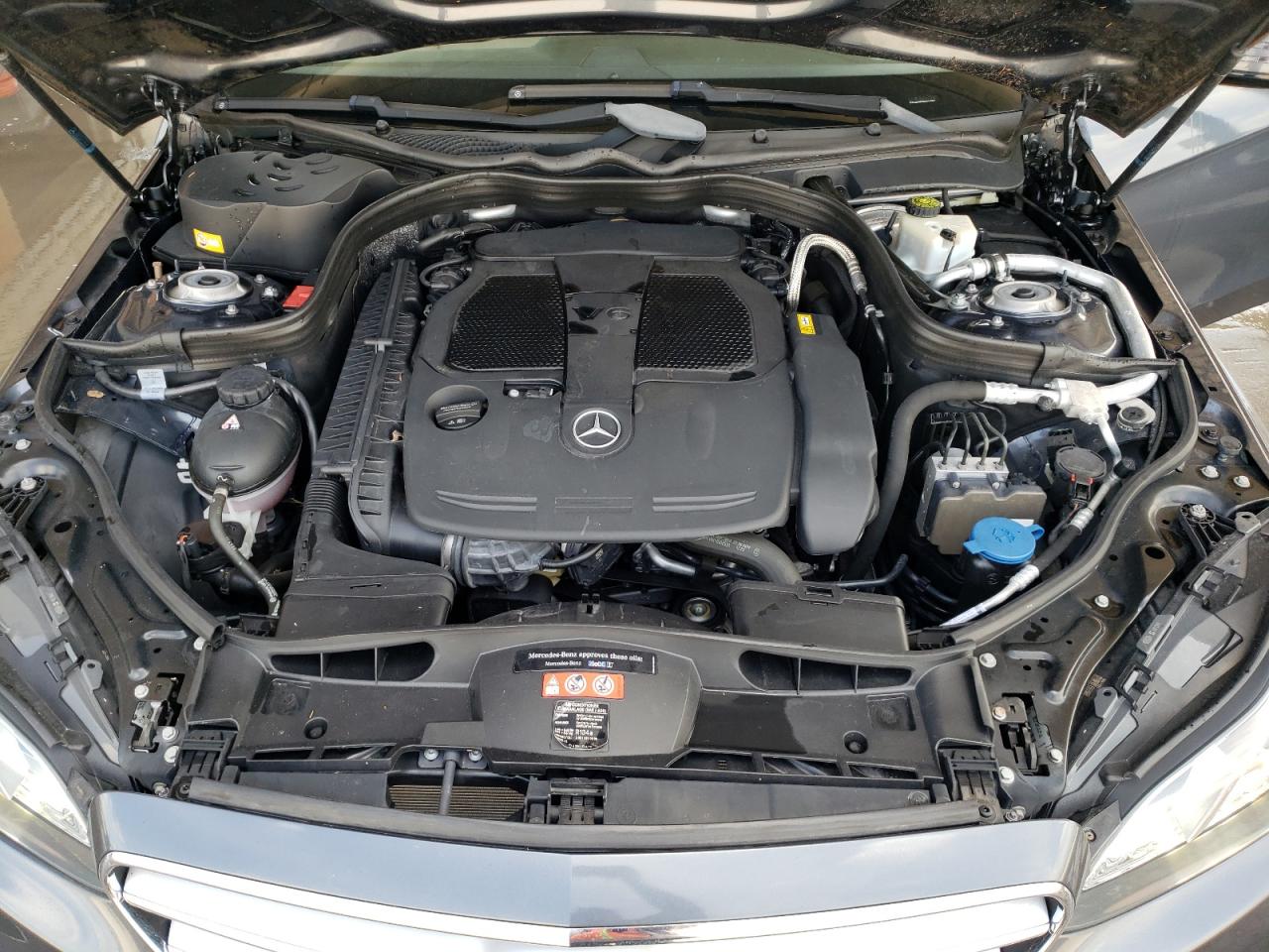 Photo 7 from auction – 2015 MERCEDES-BENZ E 350 with VIN WDDHF5KB2FB091983