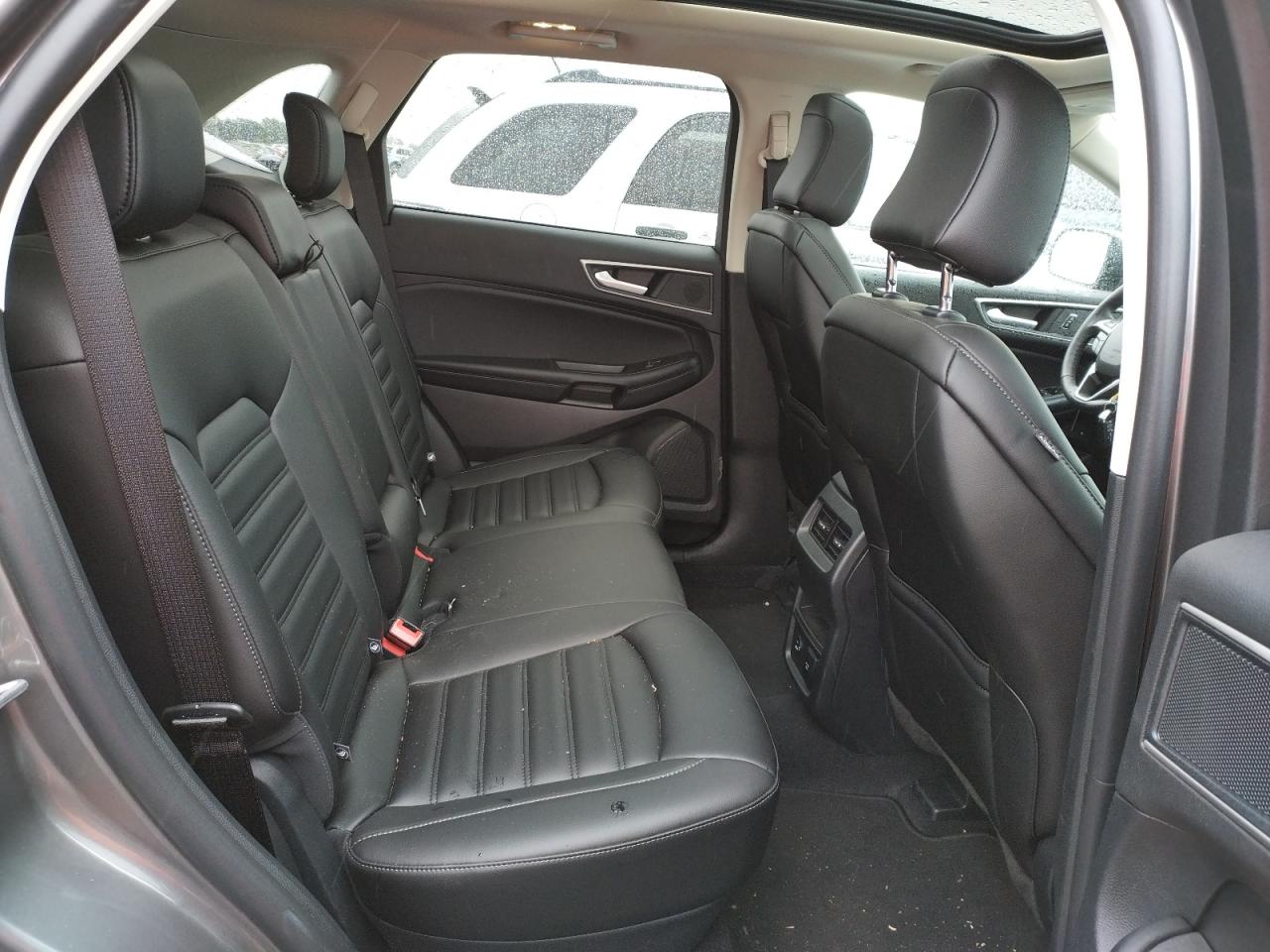 Photo 6 from auction – 2022 FORD EDGE SEL with VIN 2FMPK4J93NBA06387
