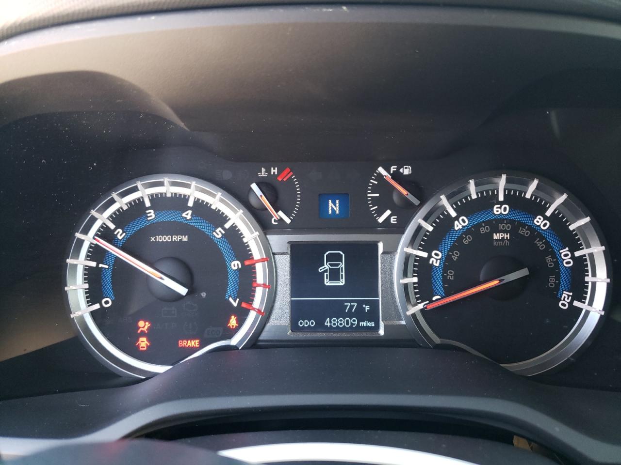 Photo 8 from auction – 2018 TOYOTA 4RUNNER SR with VIN JTEBU5JR0J5527527