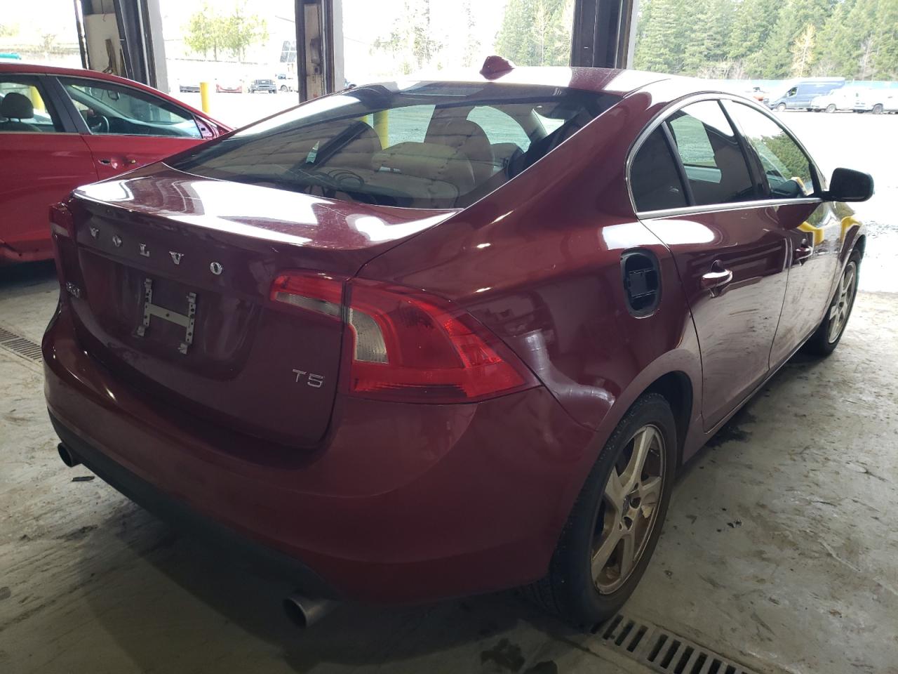 Photo 4 from auction – 2013 VOLVO S60 T5 with VIN YV1612FS5D1225410