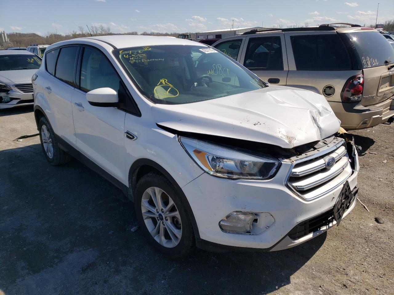 FORD ESCAPE SE 2017 with VIN 1FMCU0G92HUB31100 - Photo from auction