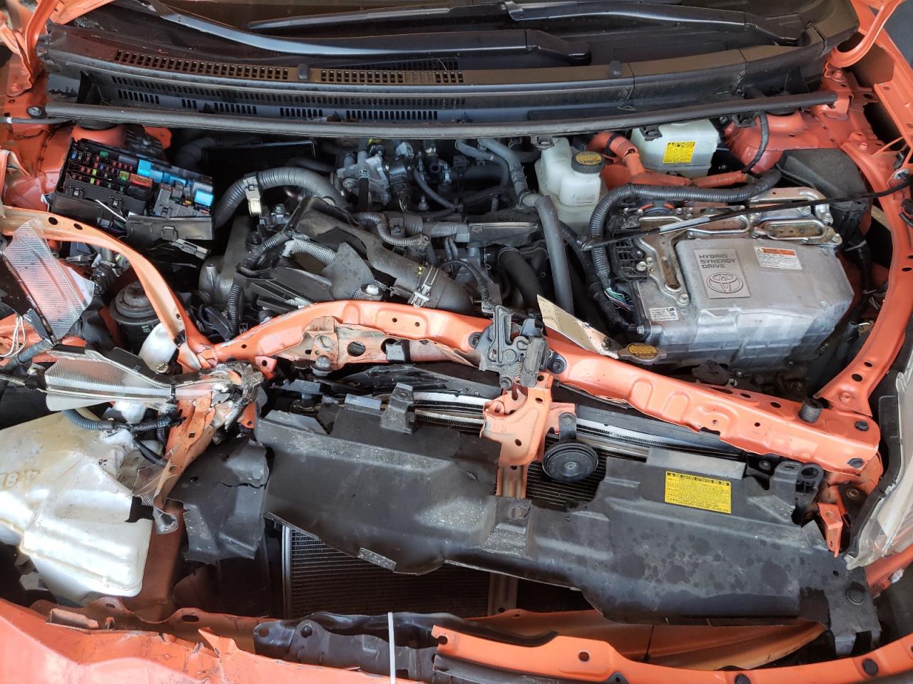 Photo 7 from auction – 2012 TOYOTA PRIUS C with VIN JTDKDTB35C1012570
