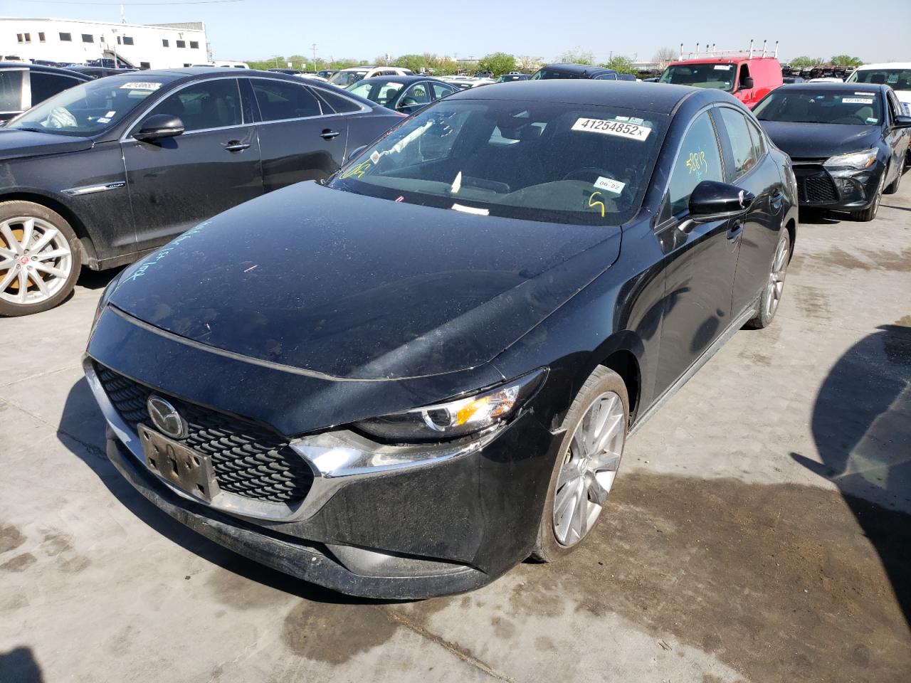 Photo 2 from auction – 2021 MAZDA 3 SELECT with VIN JM1BPABL4M1321427