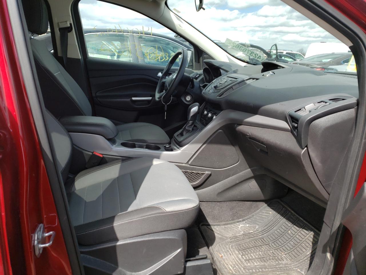 Photo 5 from auction – 2015 FORD ESCAPE SE with VIN 1FMCU0GX9FUC33117