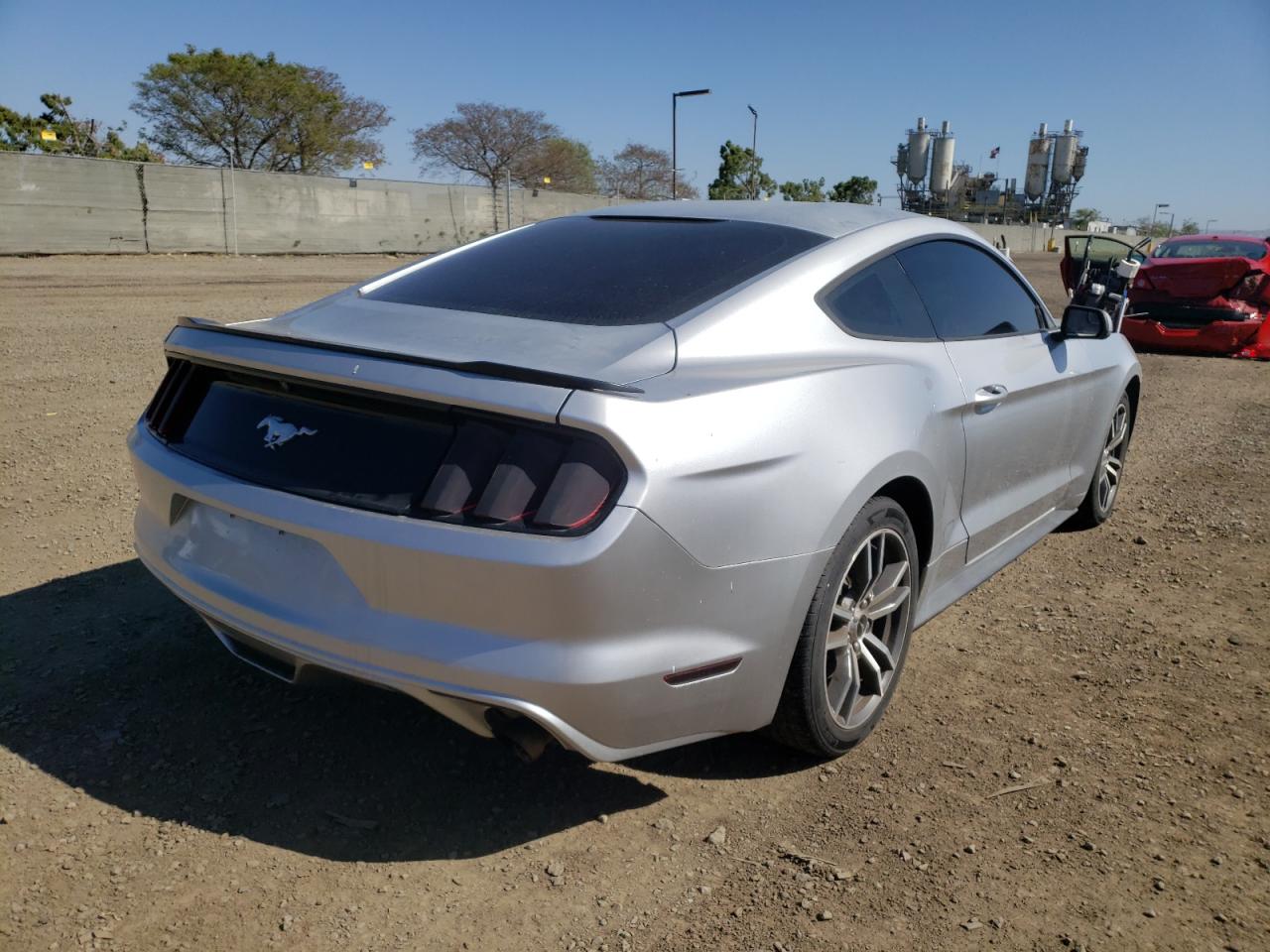 Photo 4 from auction – 2016 FORD MUSTANG with VIN 1FA6P8TH7G5221250