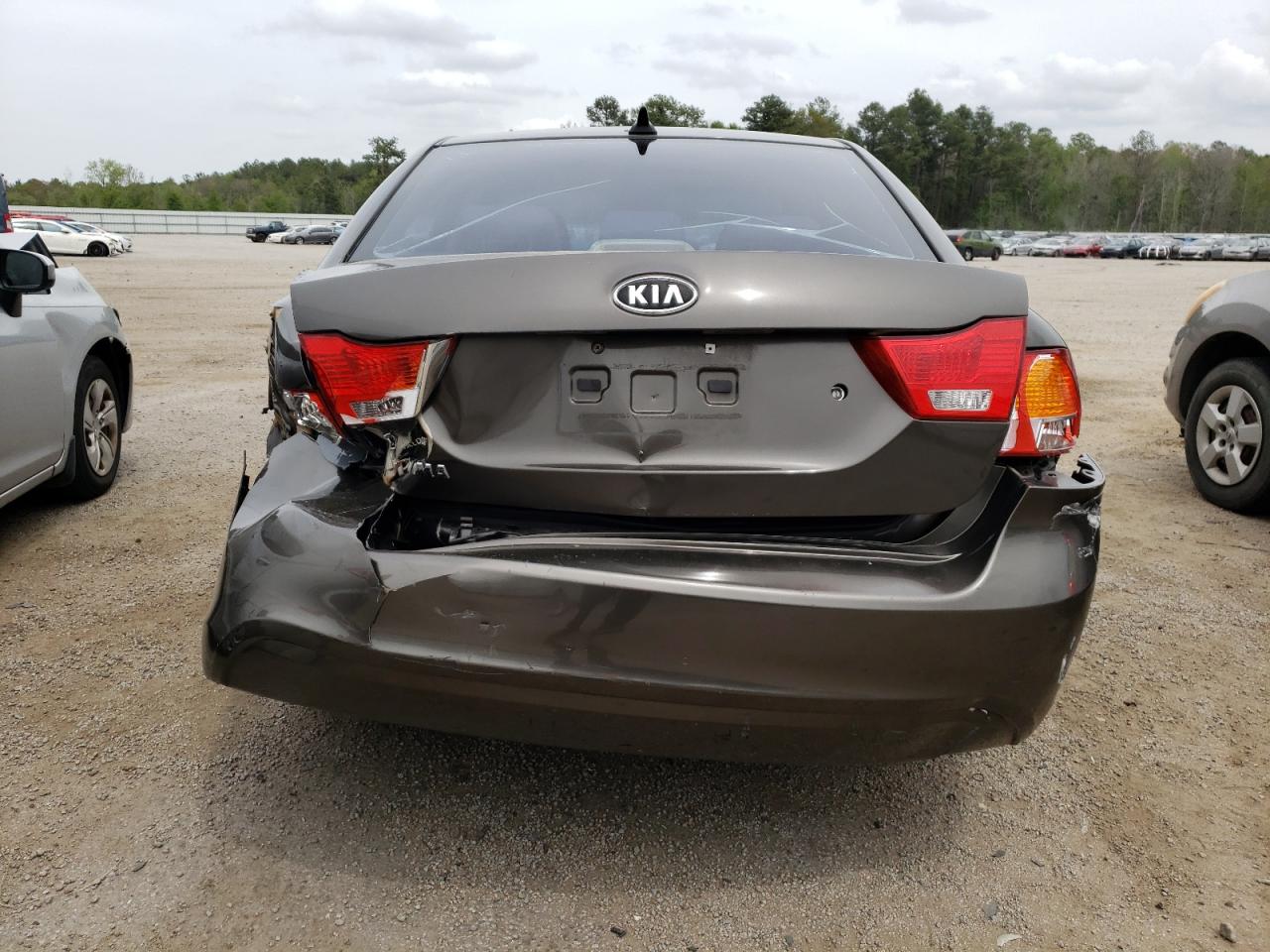 Photo 9 from auction – 2010 KIA OPTIMA with VIN KNAGG4A82A5425601