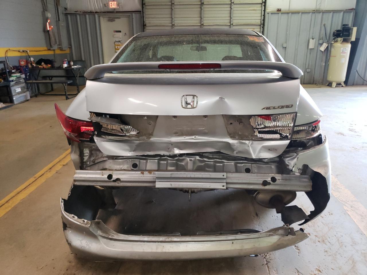Photo 9 from auction – 2003 HONDA ACCORD EX with VIN 1HGCM56643A101228