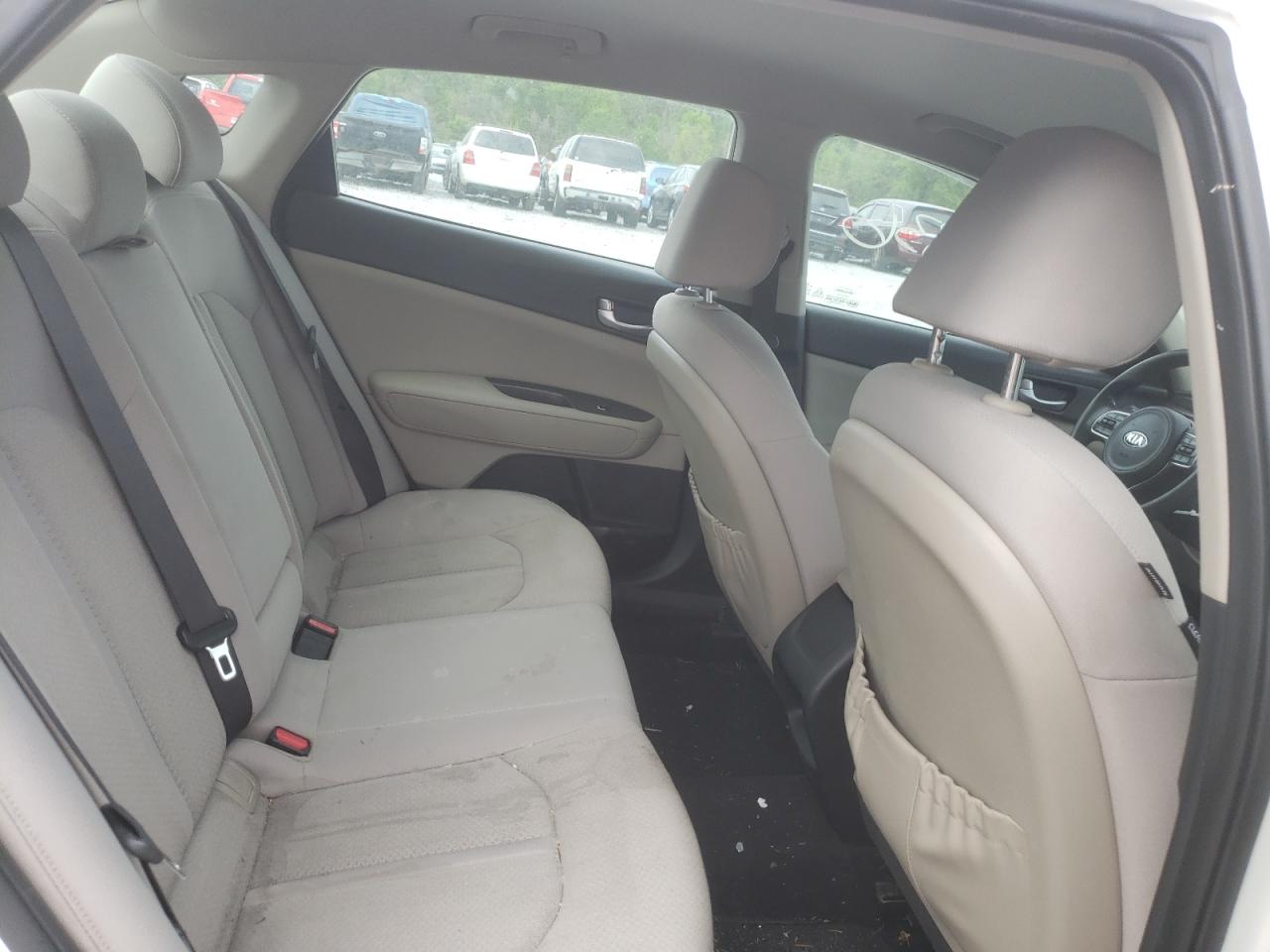 Photo 6 from auction – 2016 KIA OPTIMA LX with VIN KNAGT4L32G5070161