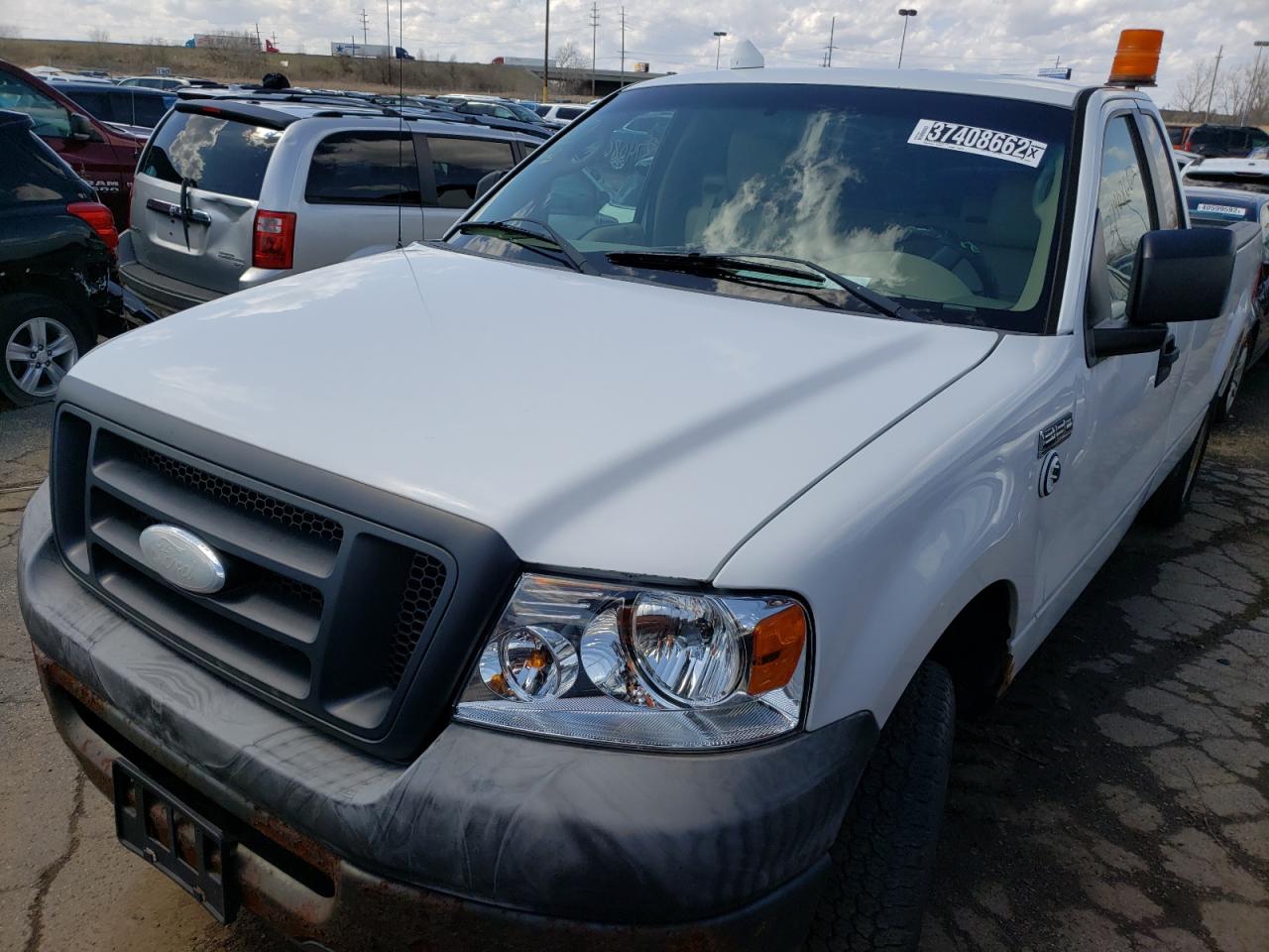Photo 2 from auction – 2008 FORD F150 with VIN 1FTRF12268KD93514