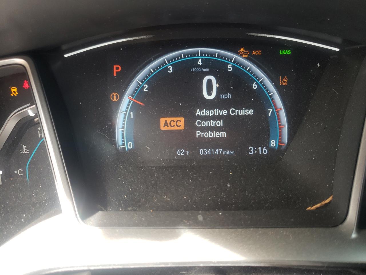Photo 8 from auction – 2018 HONDA CIVIC EX with VIN 2HGFC2F8XJH580740