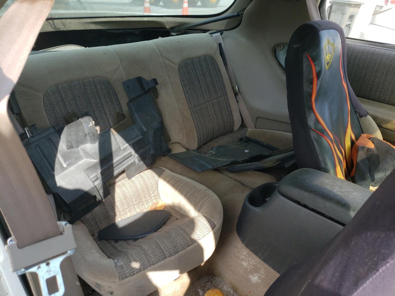 Photo 6 from auction – 1998 CHEVROLET CAMARO with VIN 2G1FP22KXW2100574
