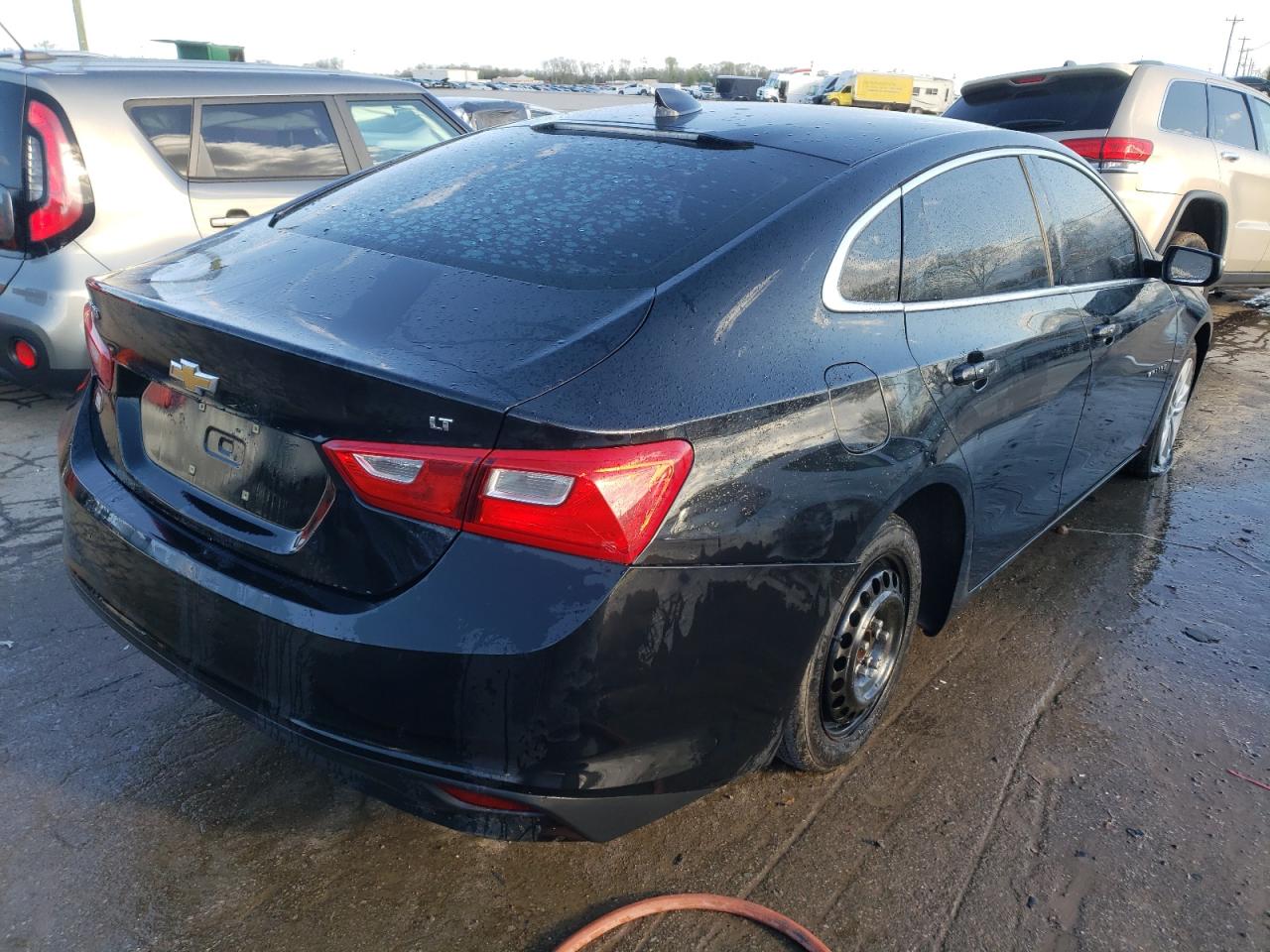 Photo 4 from auction – 2016 CHEVROLET MALIBU LT with VIN 1G1ZE5ST2GF234170