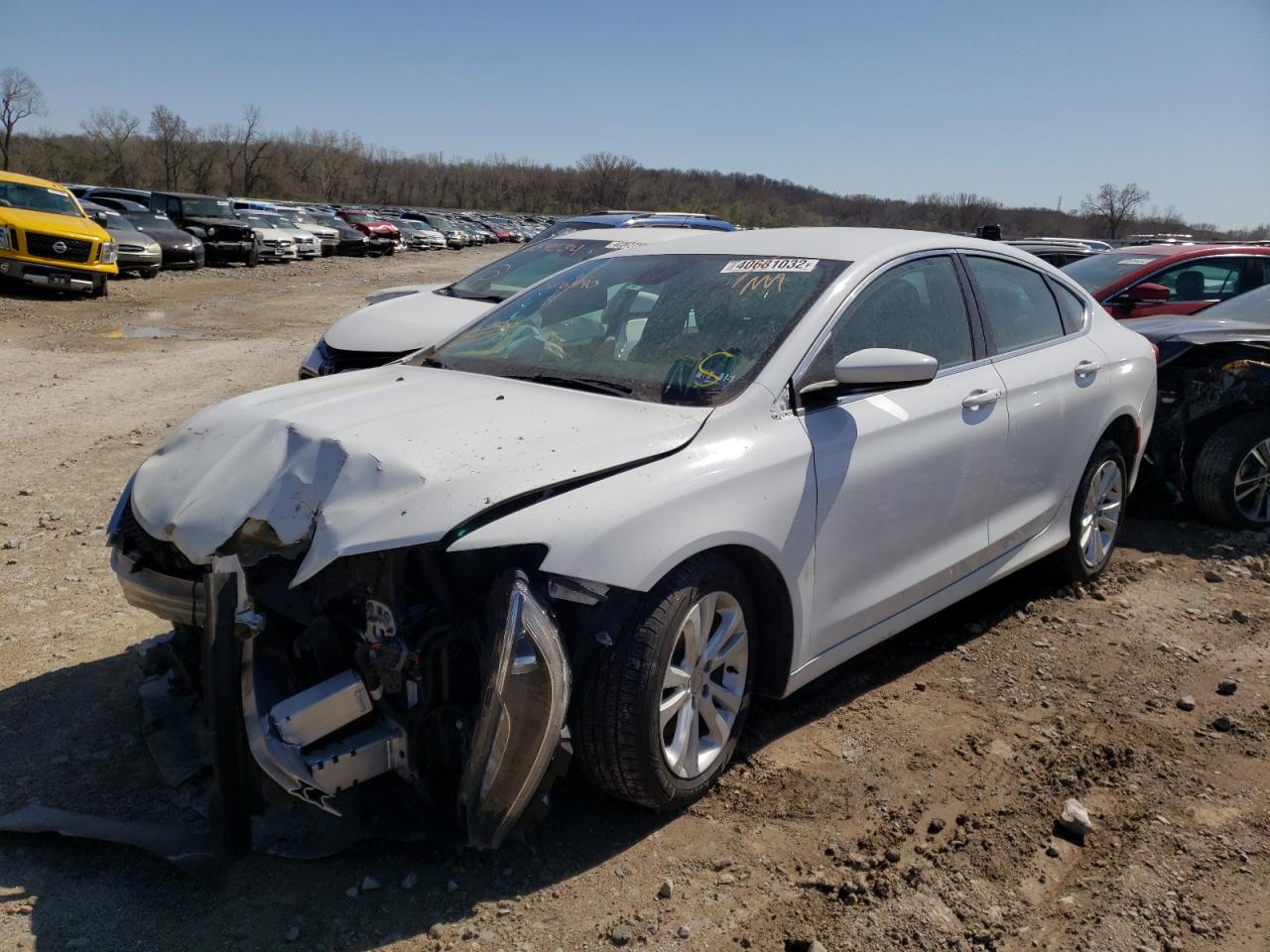 Photo 2 from auction – 2015 CHRYSLER 200 LIMITE with VIN 1C3CCCAB6FN580490
