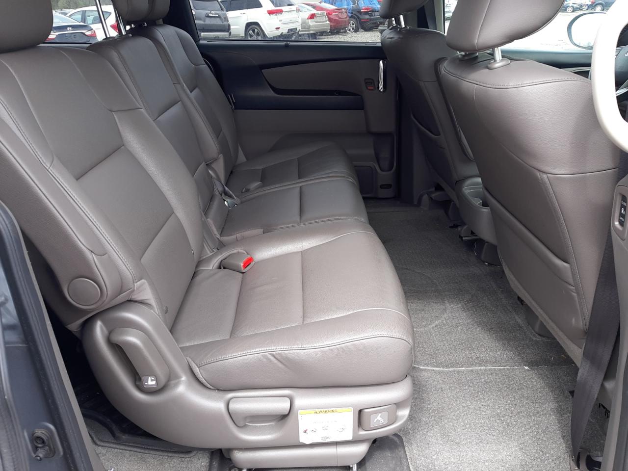 Photo 6 from auction – 2017 HONDA ODYSSEY EX with VIN 5FNRL5H62HB025628