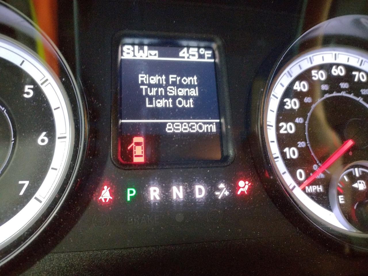 Photo 8 from auction – 2014 RAM 1500 SLT with VIN 1C6RR7GG1ES401911