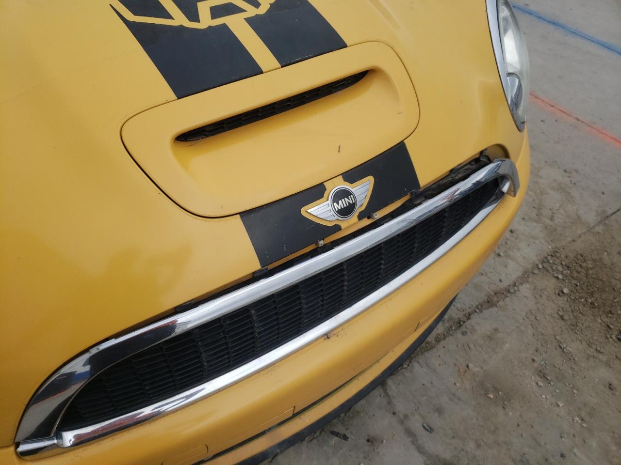 Photo 9 from auction – 2009 MINI COOPER with VIN WMWMF73509TT94558