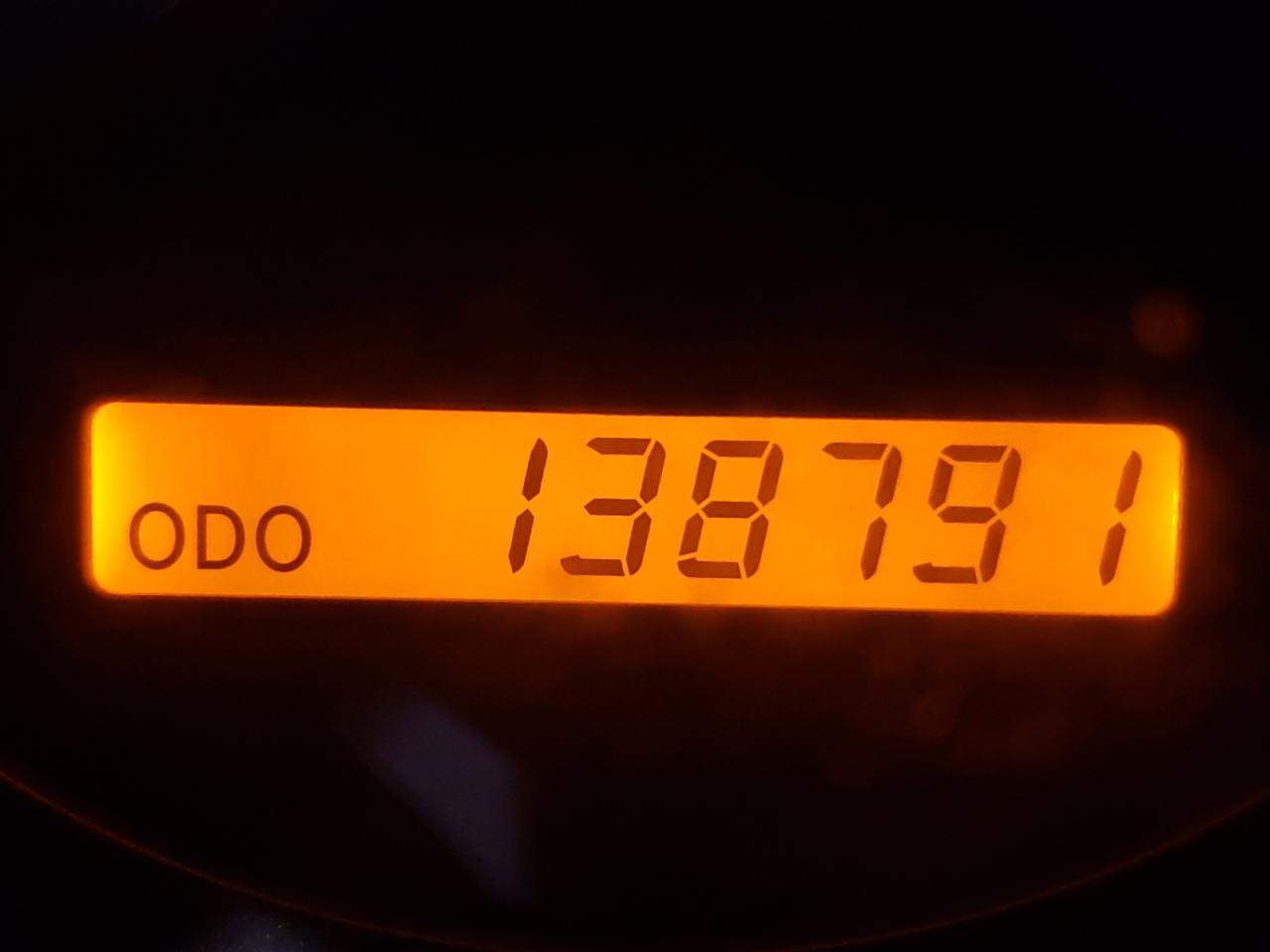 Photo 8 from auction – 2005 TOYOTA RAV4 with VIN JTEHD20V750071813