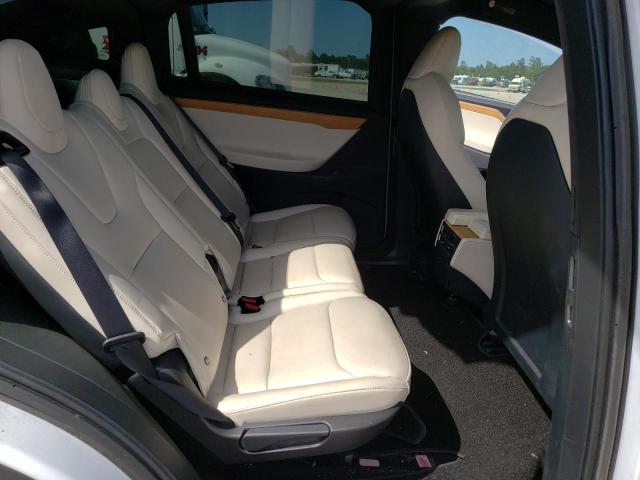 Photo 6 from auction – 2020 TESLA MODEL X with VIN 5YJXCAE29LF233449