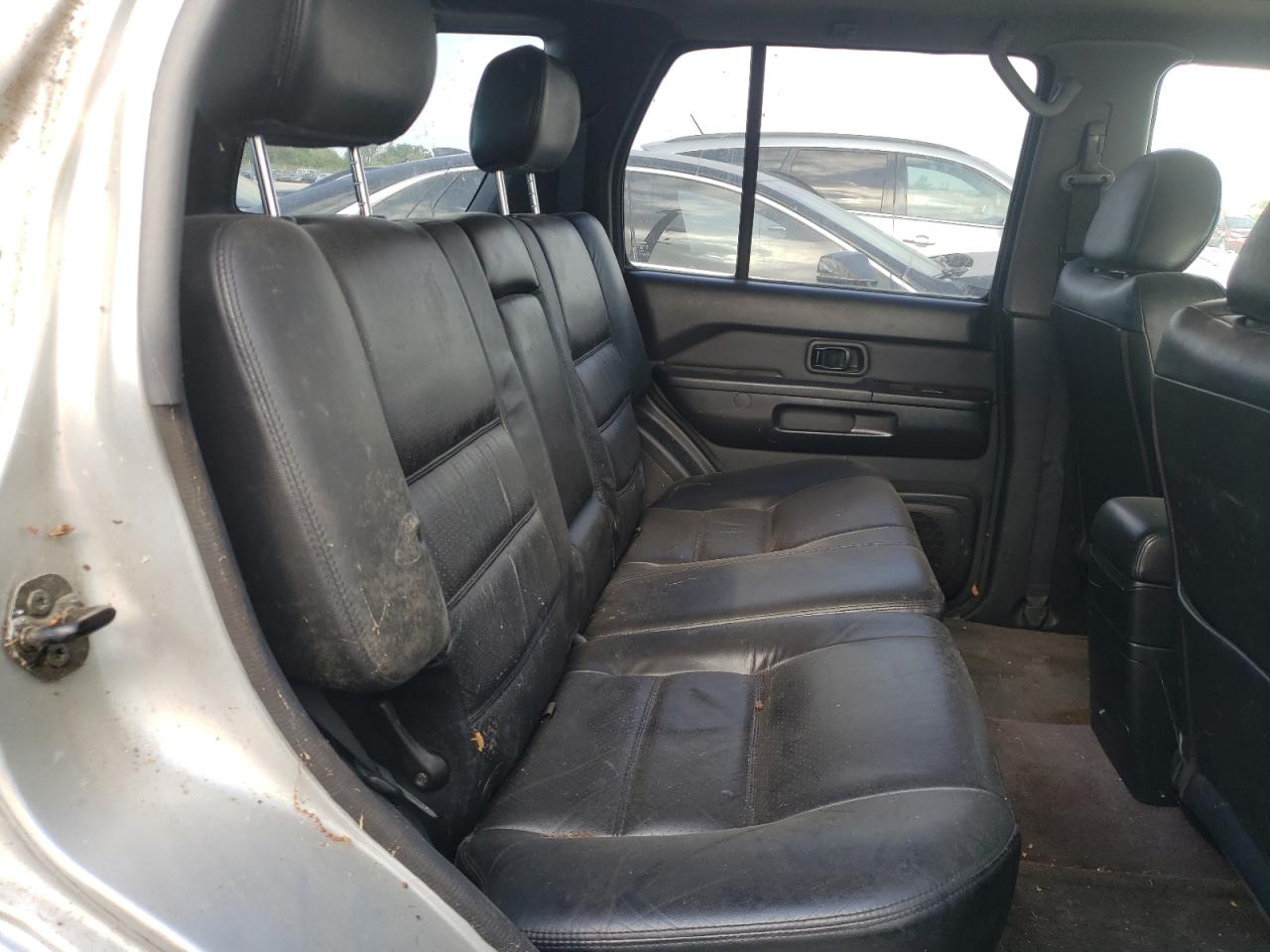 Photo 6 from auction – 2002 NISSAN PATHFINDER with VIN JN8DR09Y52W722648
