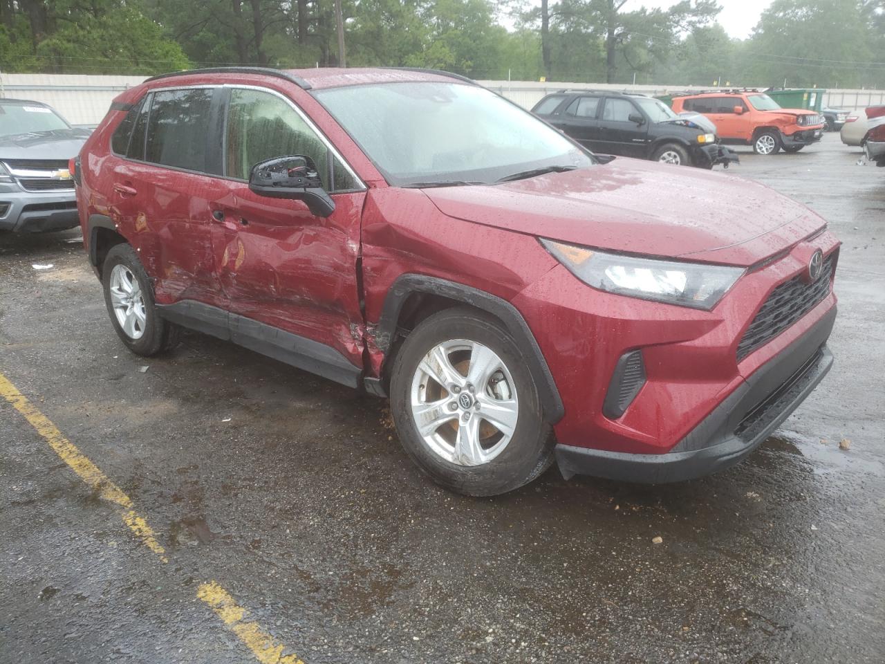 TOYOTA RAV4 LE 2021 with VIN JTMH1RFV5MD065979 - Photo from auction