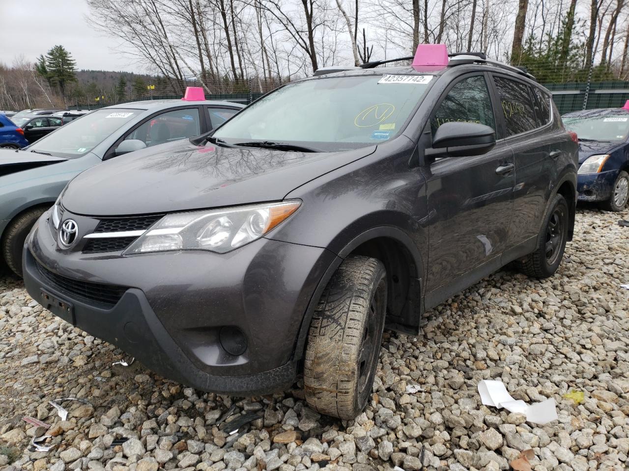 Photo 15 from auction – 2014 TOYOTA RAV4 LE with VIN 2T3BFREV0EW151813