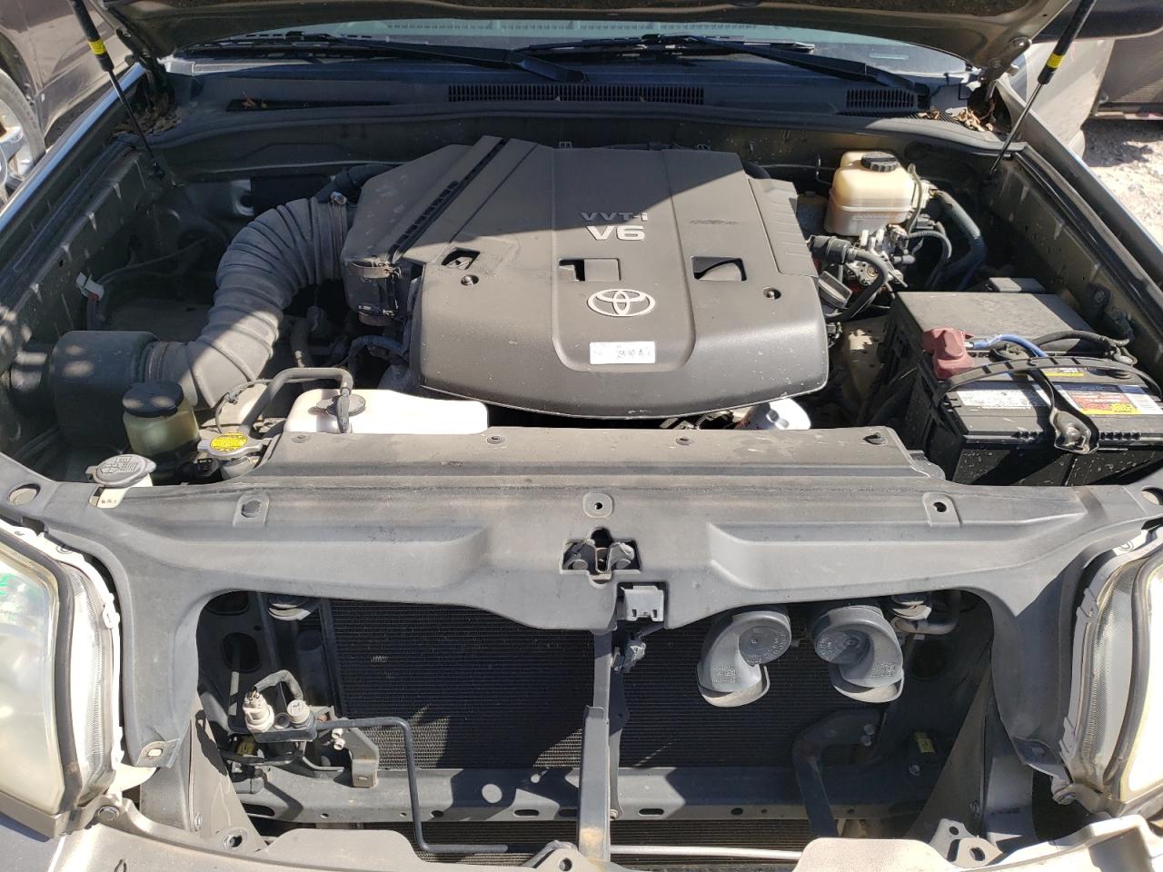Zdjęcie 7 z aukcji – 2006 TOYOTA 4RUNNER SR z VIN JTEBU14R068053508